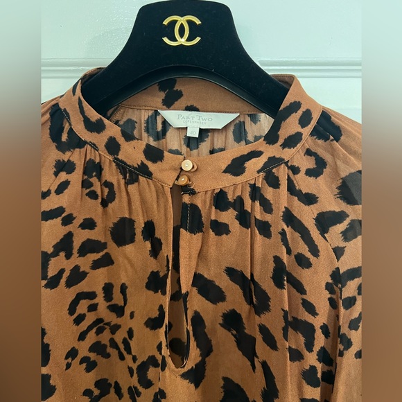 Part Two Leopard animal print key hole TALIPW BLOUSE size 40 excellent condition - Picture 3 of 13